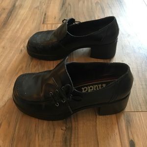 90s shoes size 7